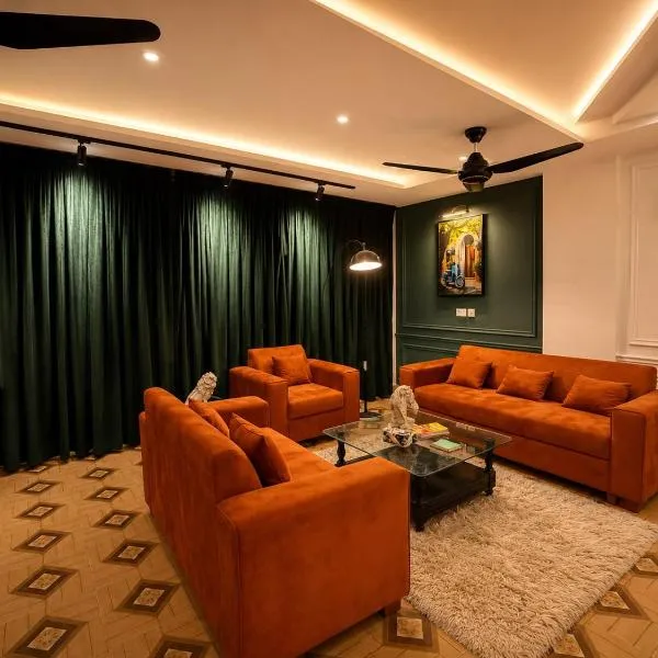 2 BHK Family Retreat: Lahor şehrinde bir otel