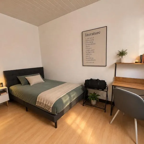 Fachwerkhaus in Deensen - Solling-Vogler-Naturschutzgebiet, hotell i Deensen