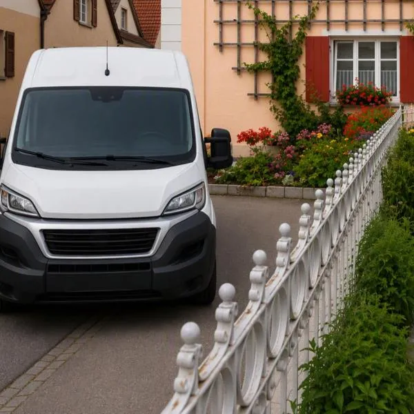 City Boardinghouse ,Single Bed, WiFi ,Parking, VAT Invoice, Highway A8, hotel in Günzburg