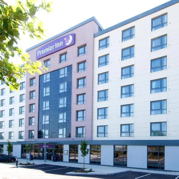 Premier Inn London Gatwick Manor Royal, hotel v destinaci Crawley