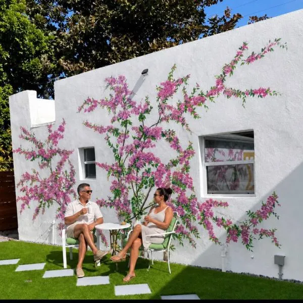 Cozy Casarita Cottage, хотел в Маями