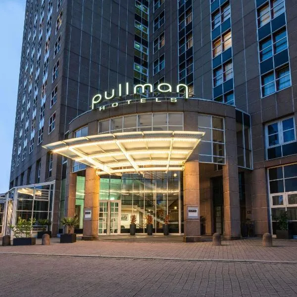 PULLMAN Stuttgart Fontana、シュトゥットガルトのホテル