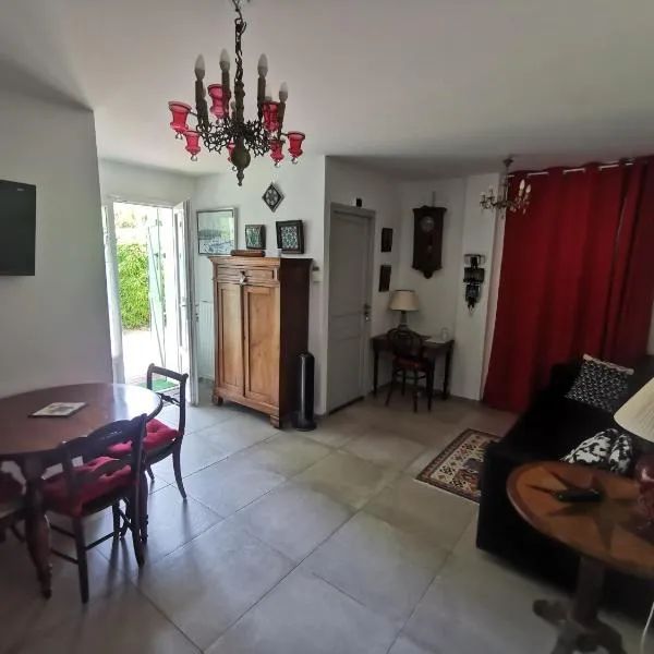 Appartement De 37 M²，Yerres的飯店