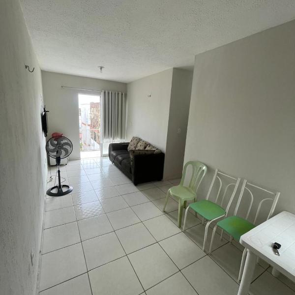 Apartmento com boa localização, próximo ao shopping da ilha e torre do sol boteco