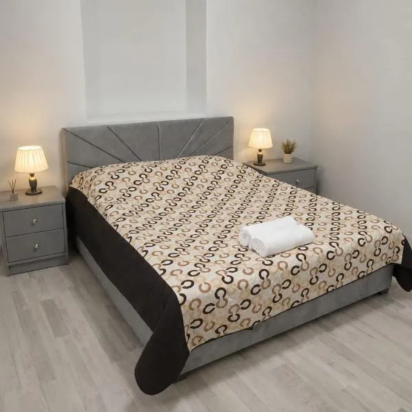 ELEGANCE HOME Transfer1, hotelli kohteessa Pʼarakʼar
