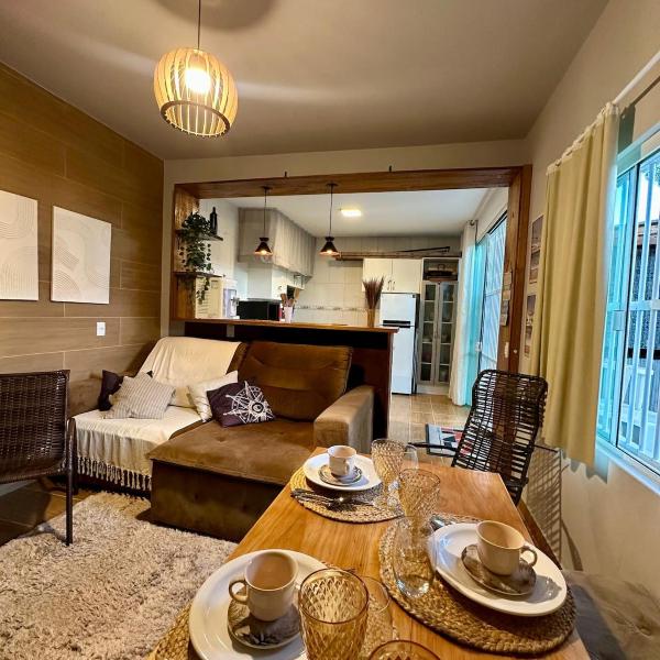 Bombinhas Casa Aconchegante com área Gourmet