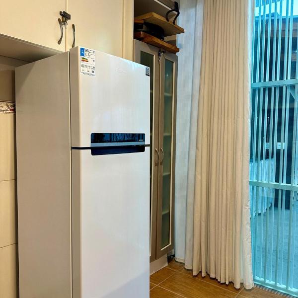 Bombinhas Casa Aconchegante com área Gourmet - Foto 5