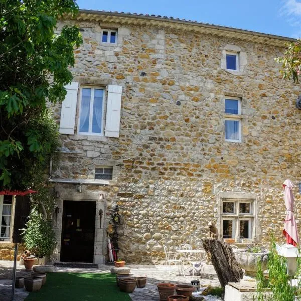 Le Manoir du Raveyron, hotel en Vallon-Pont-dʼArc