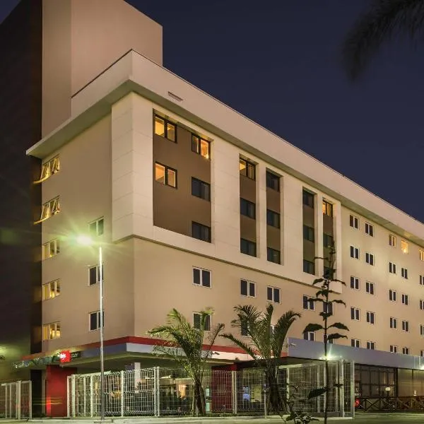 Ibis Porto Alegre Assis Brasil - Estacionamento Gratuito para hospedes, hotel Porto Alegrében