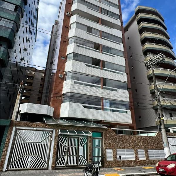 Apto Lindo com churrasqueira, 1 vaga, elevador próximo a praia na Guilhermina todos comércios perto