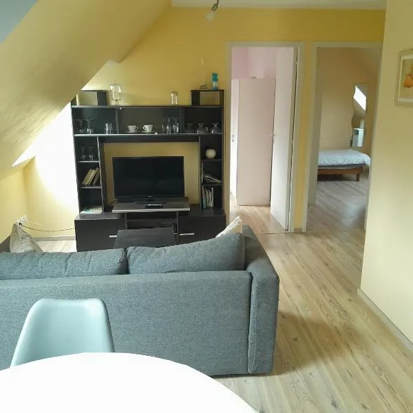 Appartement 4 couchages Le nid de l'écureuil, хотел в Donges