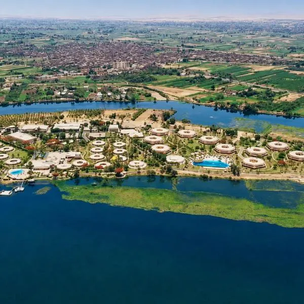 Jolie Ville Hotel & Spa Kings Island Luxor, хотел в Луксор