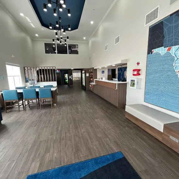 Holiday Inn Express & Suites Dania Beach - Airport Area, khách sạn ở Dania Beach