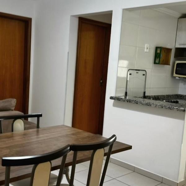 Apartamento confortável e bem localizado em Brotas SP 2 vagas garagem