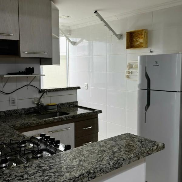 Apartamento confortável e bem localizado em Brotas SP 2 vagas garagem - Foto 4