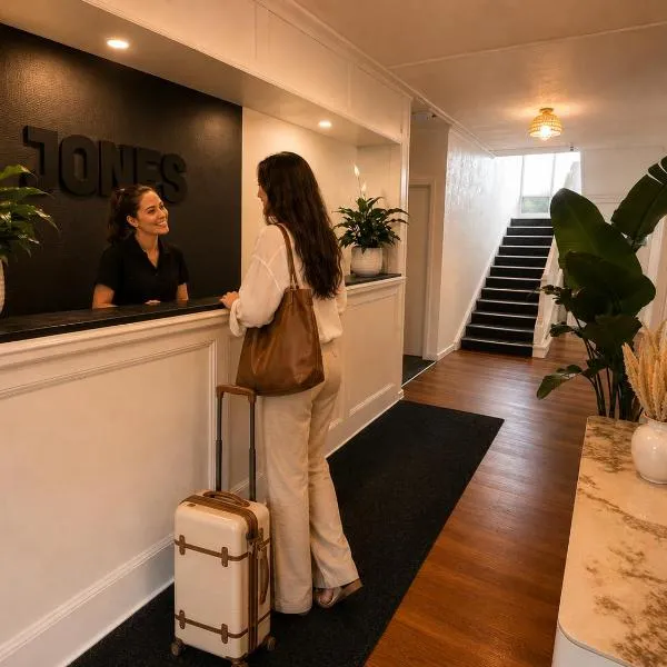 Jones Boutique Motel, хотел в Тарий