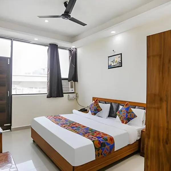 Hotel Shivaay Palace Near Airport & Aerocity, ξενοδοχείο στο Νέο Δελχί