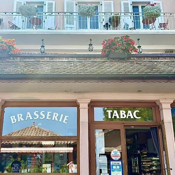 Le Bellevue, hotel v mestu Excénevex