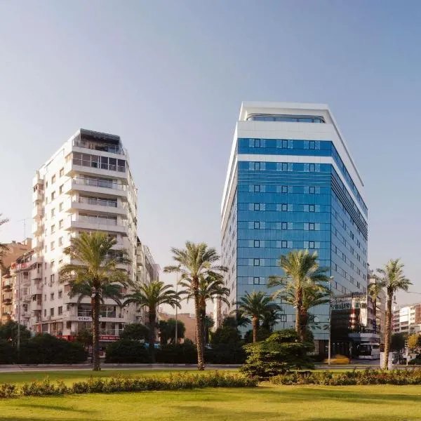 Mövenpick Hotel Izmir, hotel v mestu Izmir