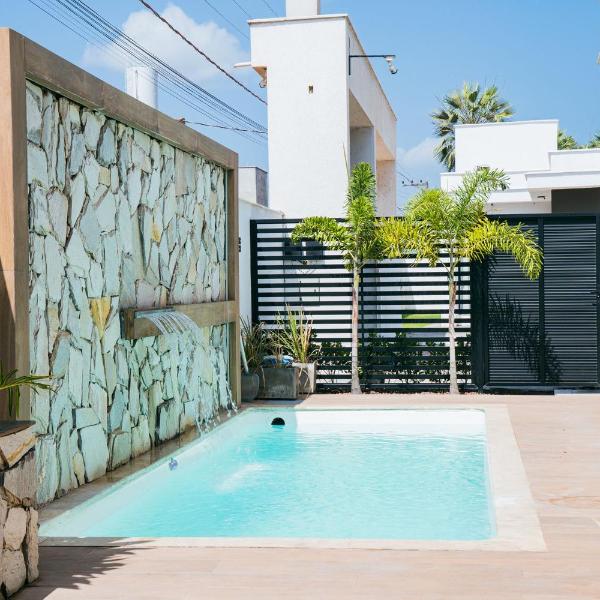 Casa com Piscina Churrasqueira Quadra e Lagoa