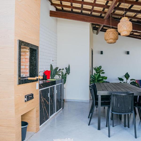 Casa com Piscina Churrasqueira Quadra e Lagoa - Foto 3