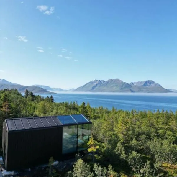 WonderInn Arctic, hotel u gradu Utstrand