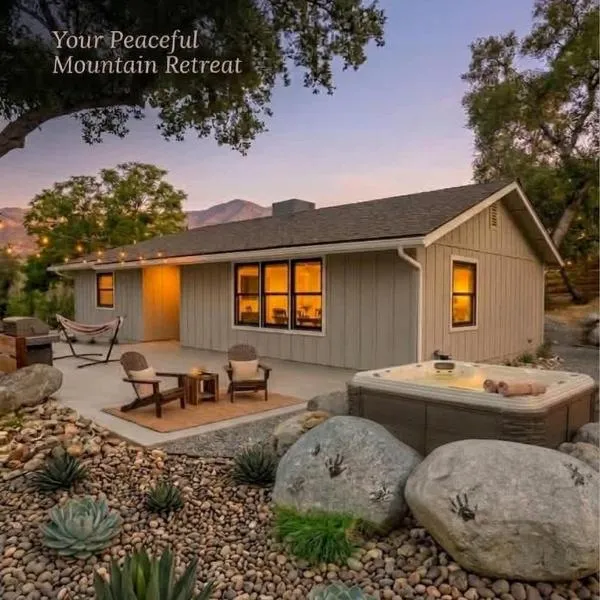 Rustic Family Retreat at Muniz Village、スリー・リバーズのホテル
