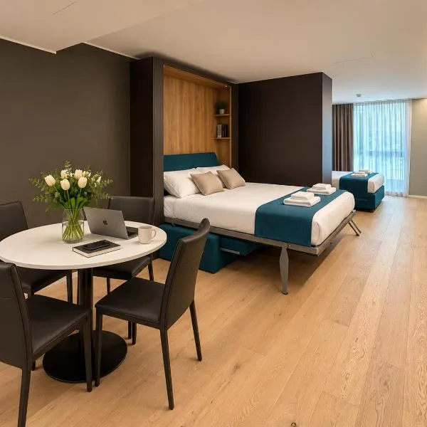 Arbed Living Hotel SELF CHECK IN - Supercharger - Bellinzona, hotel Bellinzonában