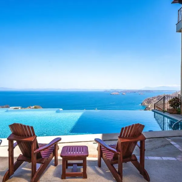 Relaxing 3BR Ocean-View Condo | 2 Balconies, hotel i Ocotal