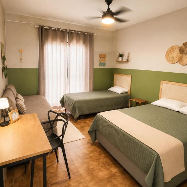 Apto Studio 29 - 2 min da praia no coração do Boqueirão - Wi Fi - Cozinha funcional - Roupa de cama e banho - Até 5 pessoas - Fará tudo a pé