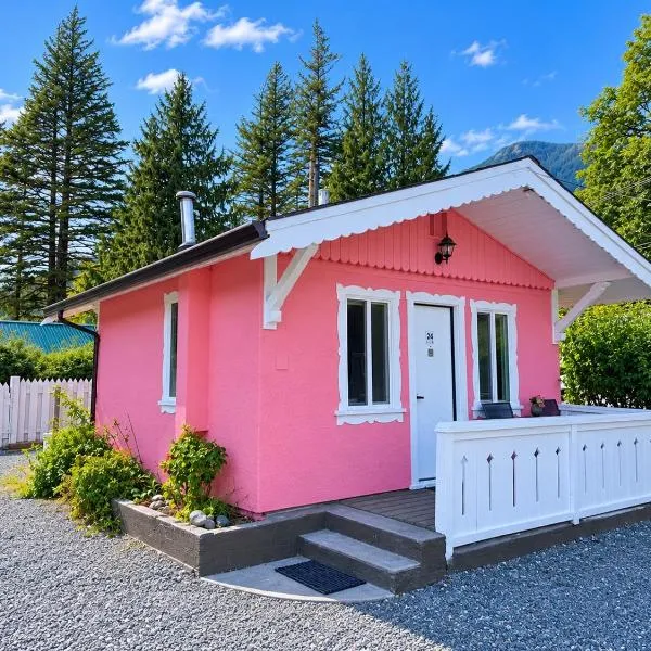 Richca Chalets Resort, hotel in Hope