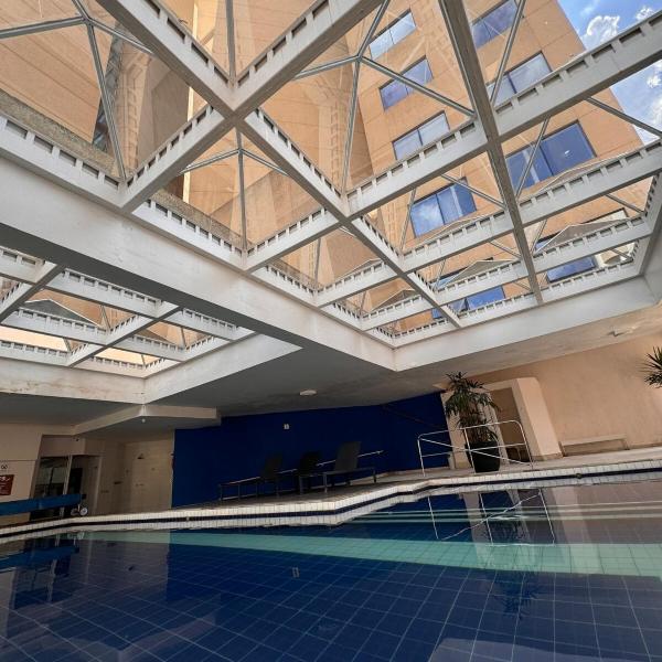 Flat no Stadium Alphaville - Recepção 24h, piscina aquecida e estacionamento gratuito - Foto 3