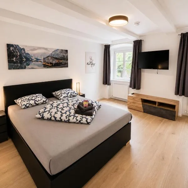 Modern Old Town Studio, Hotel in Hall in Tirol