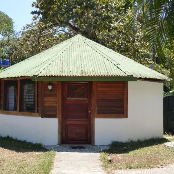 Corcovado Beach Lodge, hotell i Puerto Jiménez