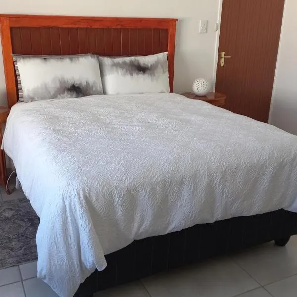 Sintha guest house, hotel em Kraaifontein