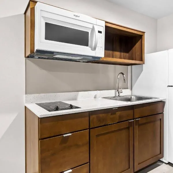 ह्युस्टन में, होटल WoodSpring Suites South Houston Hobby