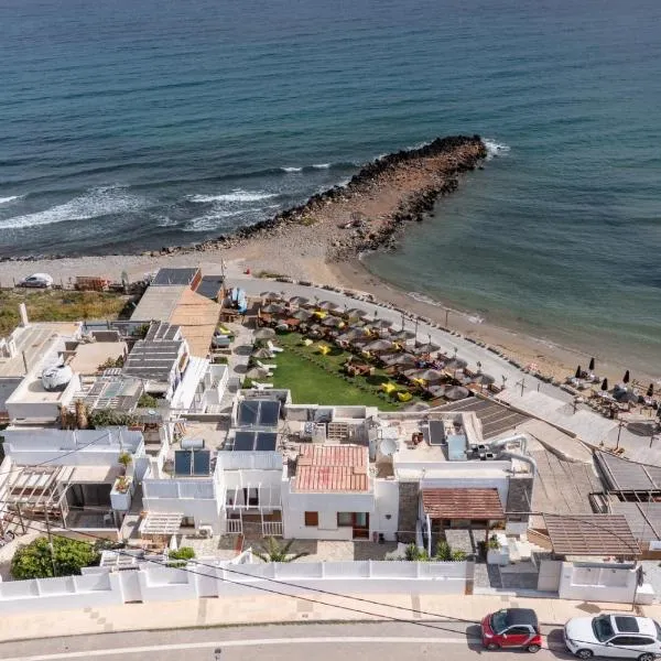 Golden Grain Beachfront Suites, hotel v destinaci Kokkíni Khánion