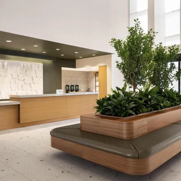 Embassy Suites by Hilton Cincinnati Northeast - Blue Ash, hotel sa Blue Ash