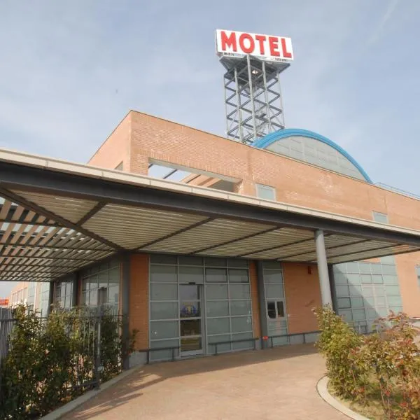 Hotel Motel 2, hotell i Ziano Piacentino