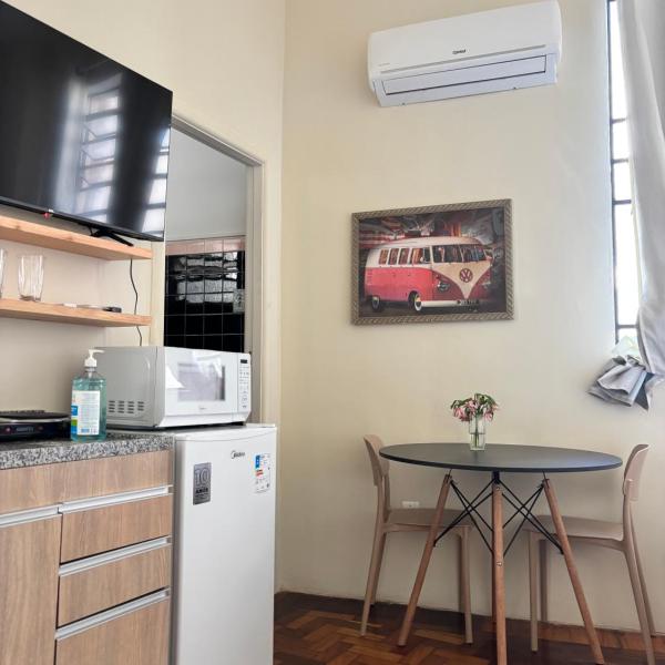 Amplo quarto e sala retrô na Cinelândia 611 - Foto 4