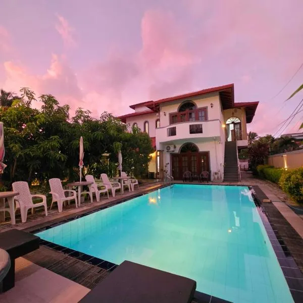 Hotel Transylvania - Negombo, hotel en Negombo