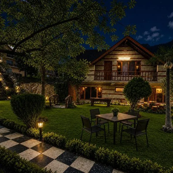 Manali Royal 3 Bedroom independent Heritage villas with Private Lawn near Volvo Bus Stand, Manali, Hotel in Manali