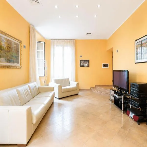 Hostdomus - Il Maestrale Apartment, מלון באלסיו