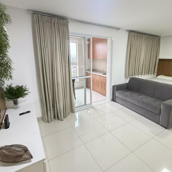 Lounge 22 - Varanda, piscina, academia e Ao lado da praça do Sol , praça Tamandaré , Íbis , restaurantes do Marista e outros vários locais pra tomar um café ou almoçar! - Foto 4