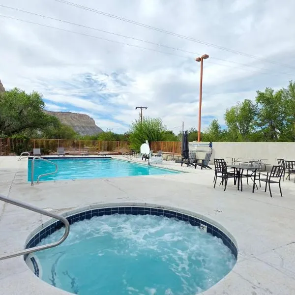 Cathedral Valley Inn, hotel en Caineville