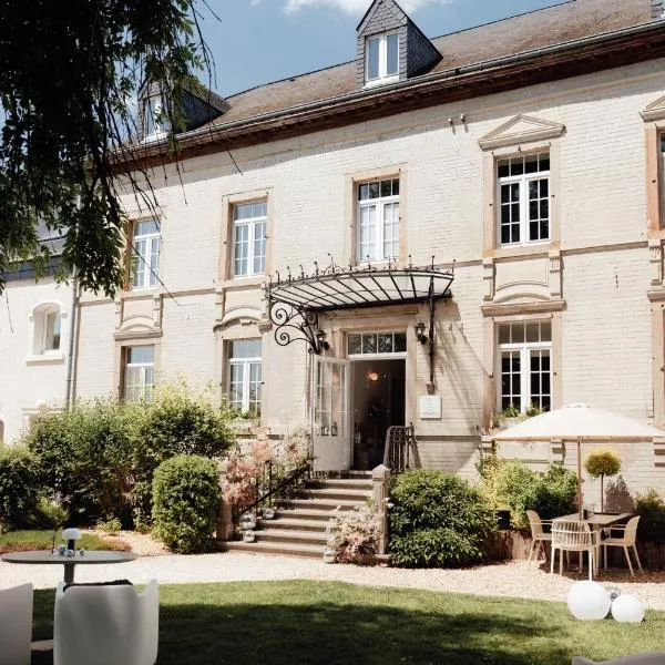 Hotel Château Palacio, Hotel in Fauvillers