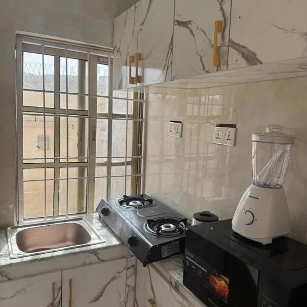 Affordable one bedroom apartment in kano, hotelli Kanossa