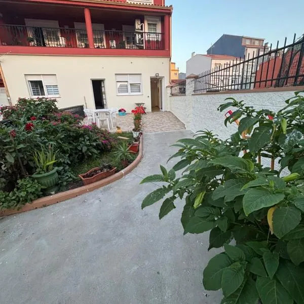 A de rita apartamentos، فندق في موتشيا