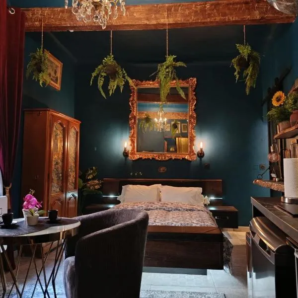 Le Blue Moon, hotel u gradu Eks an Provans
