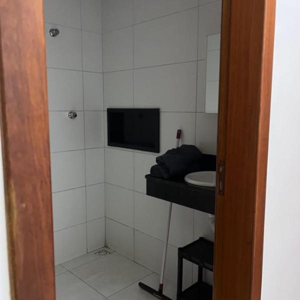 Casa completa 2 suites otima localização segurança e conforto 400 mts do mar - Foto 2